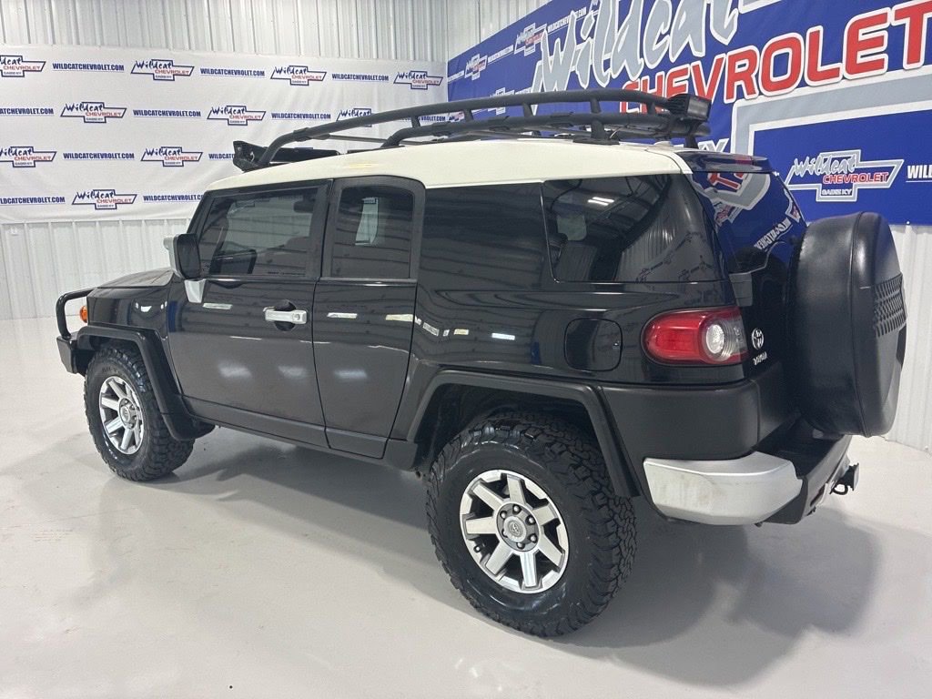 Used 2014 Toyota FJ Cruiser 4WD w/ Convenience Package image 4