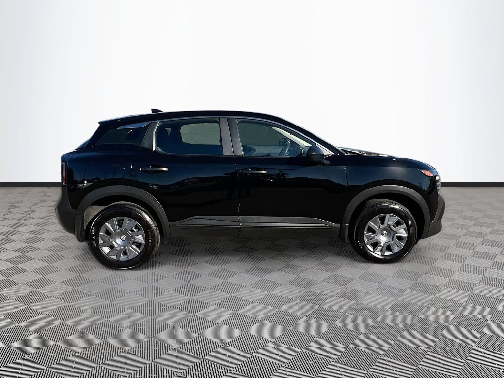 Used 2025 Nissan Kicks S FWD image 8