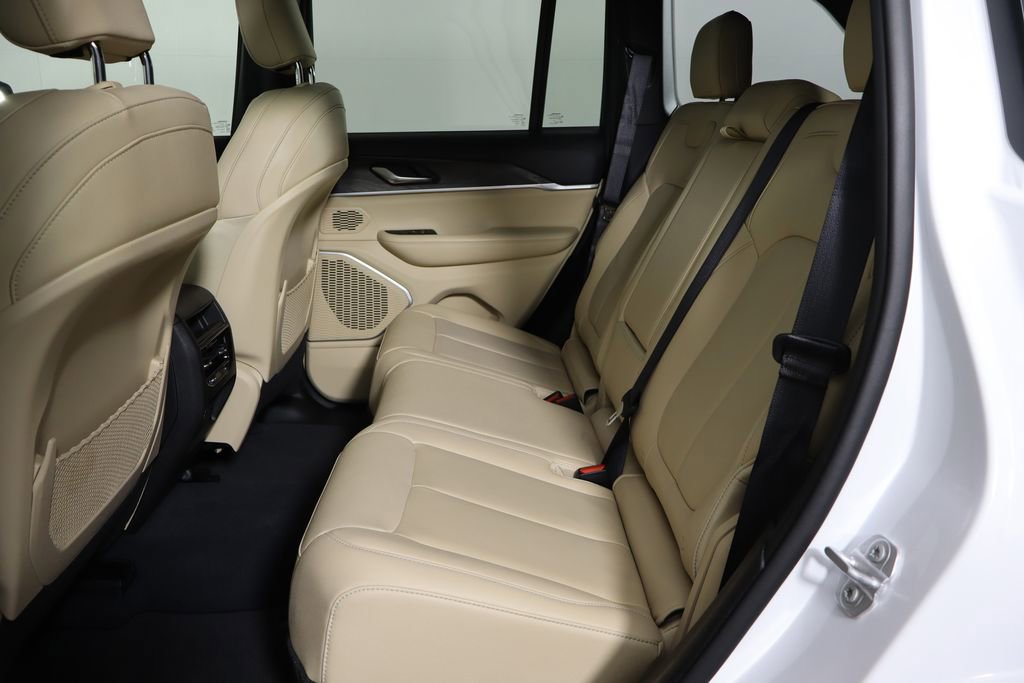 Used 2022 Jeep Grand Cherokee Limited 4xe AWD/4WD image 16