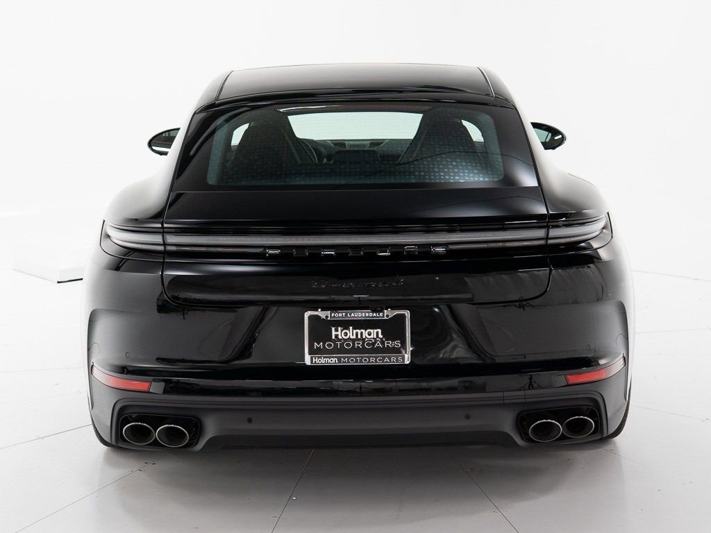 Used 2024 Porsche Panamera 4 image 4