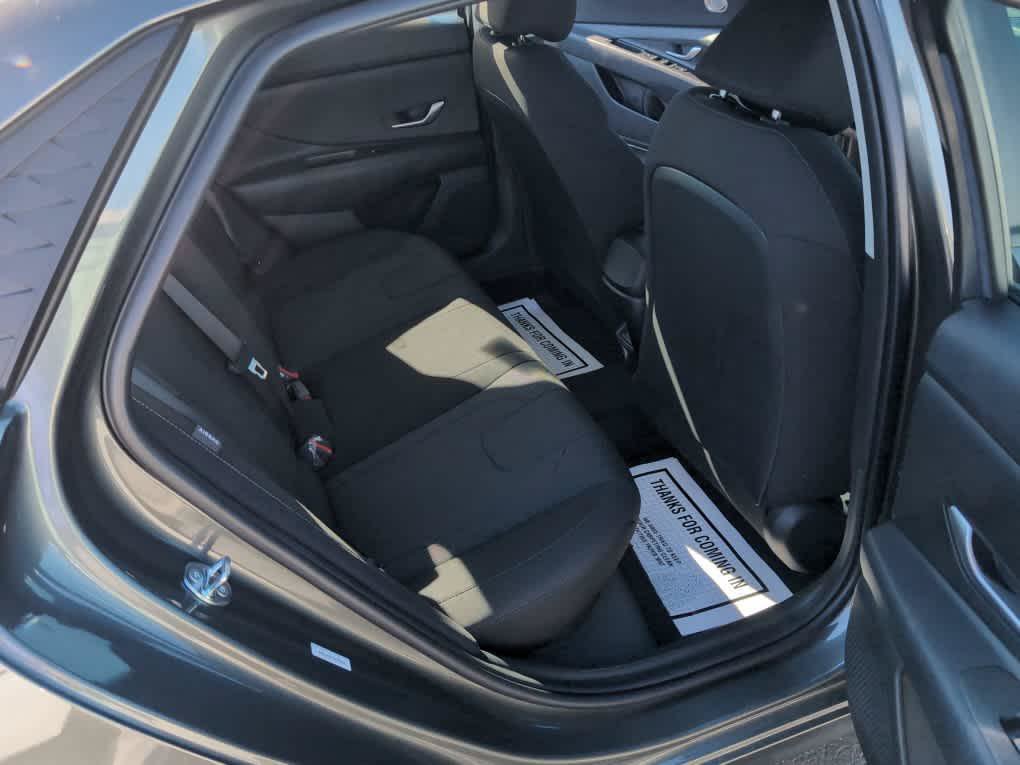 New 2026 Hyundai Elantra SE FWD image 20