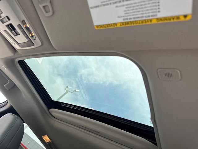 New 2026 Toyota Sienna XLE FWD image 17