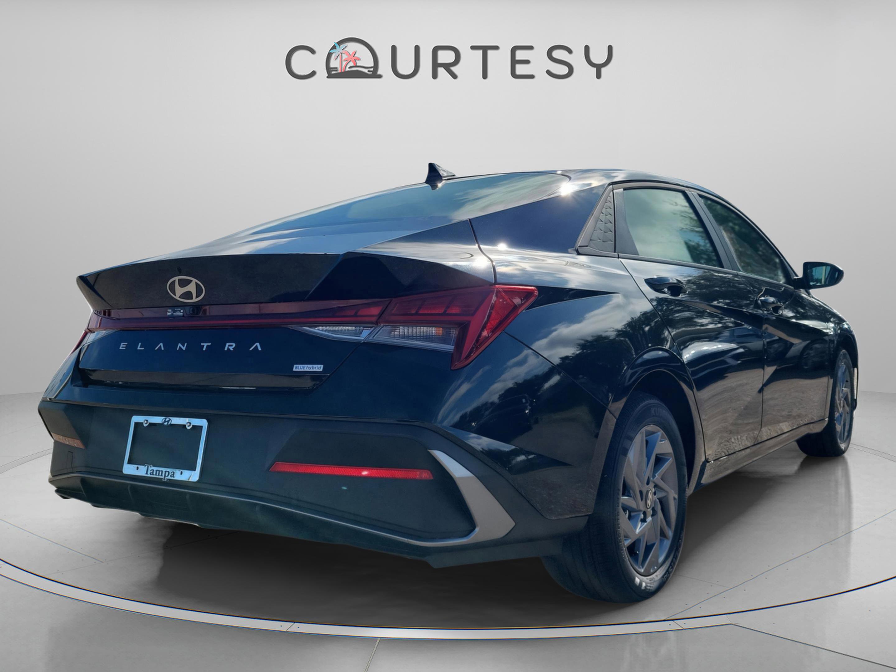 New 2026 Hyundai Elantra Blue image 4