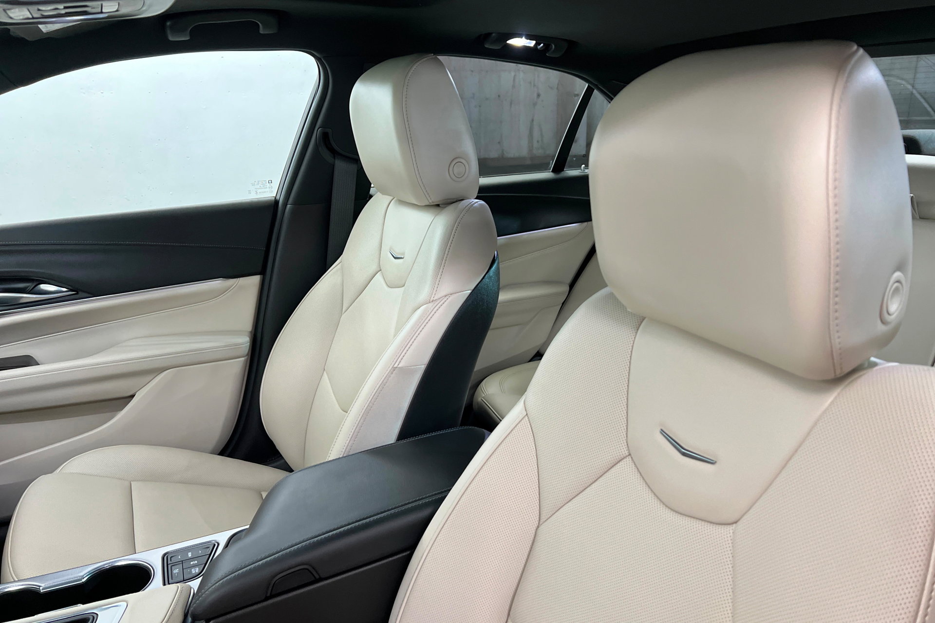 Used 2025 Cadillac CT4 Premium Luxury AWD/4WD image 17