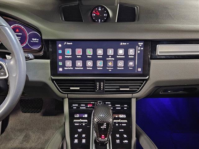 Used 2022 Porsche Cayenne Platinum Edition AWD/4WD image 15