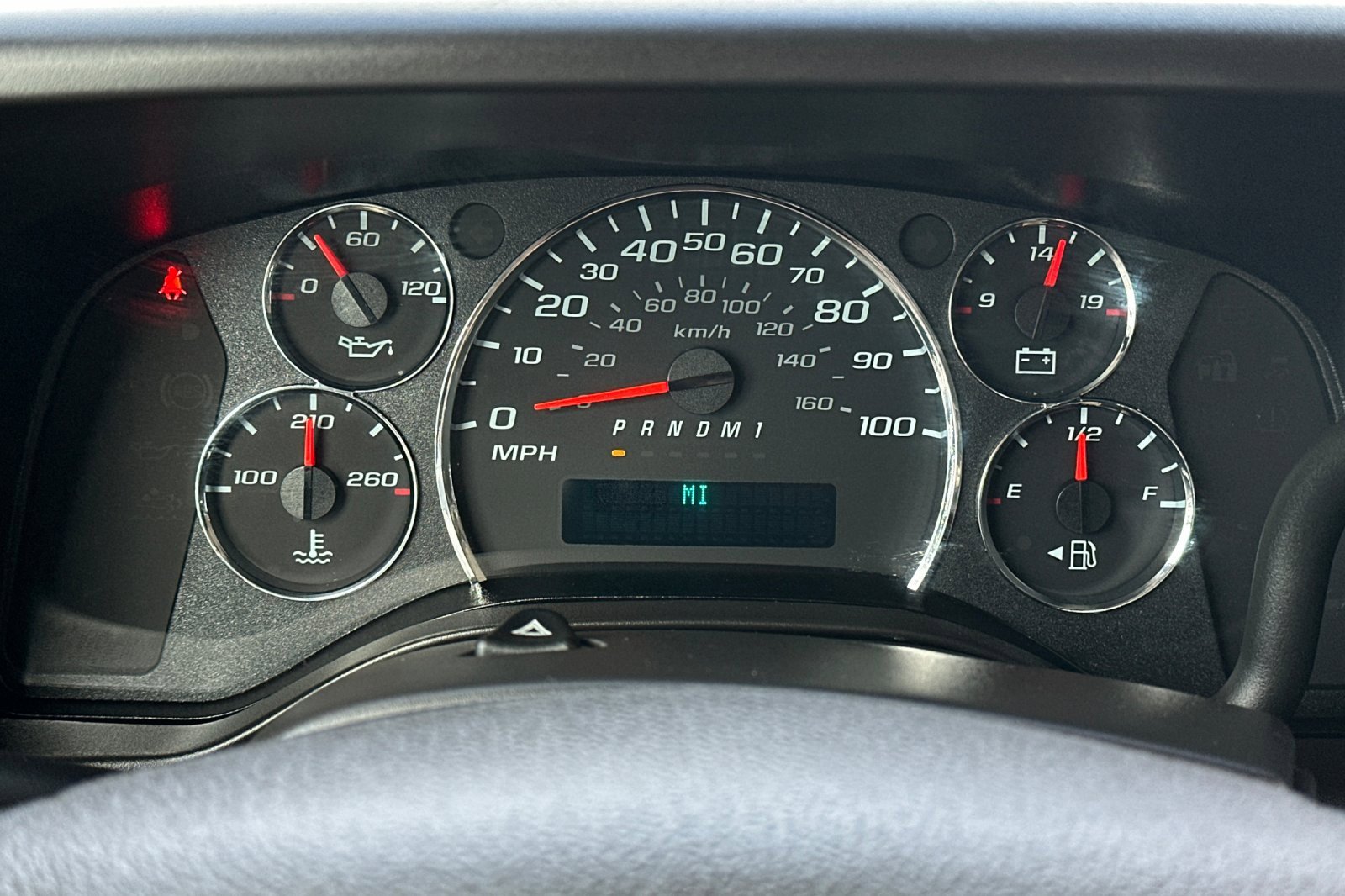 Used 2023 Chevrolet Express 2500 w/ Driver Convenience Package image 29