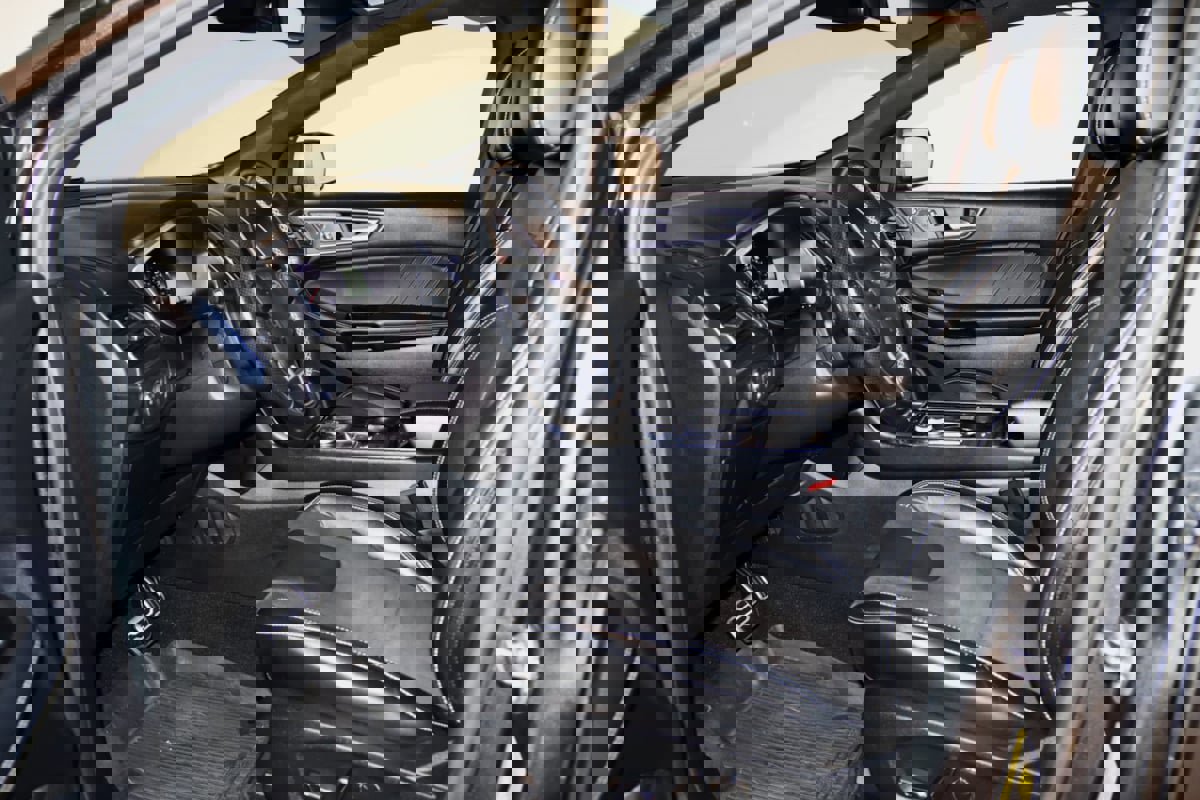 Used 2019 Ford Edge ST w/ Cold Weather Package image 30