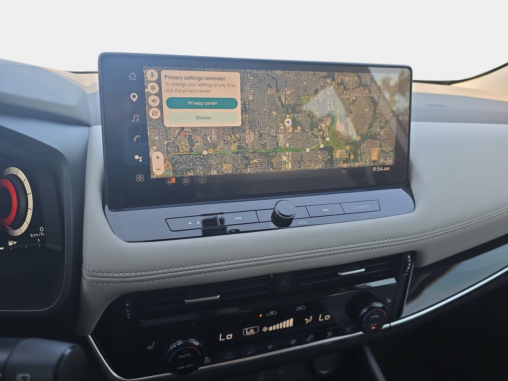 Used 2024 Nissan Rogue SL w/ SL Premium Package FWD image 22