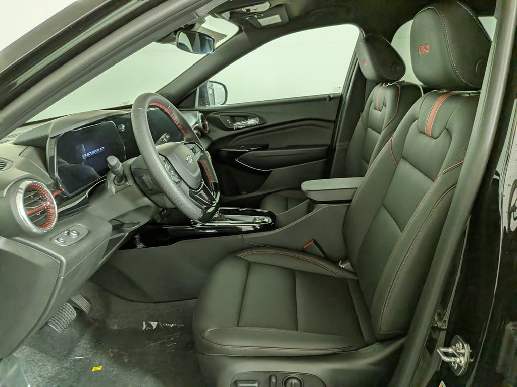 New 2026 Chevrolet Trax RS w/ Driver Confidence Package FWD image 16