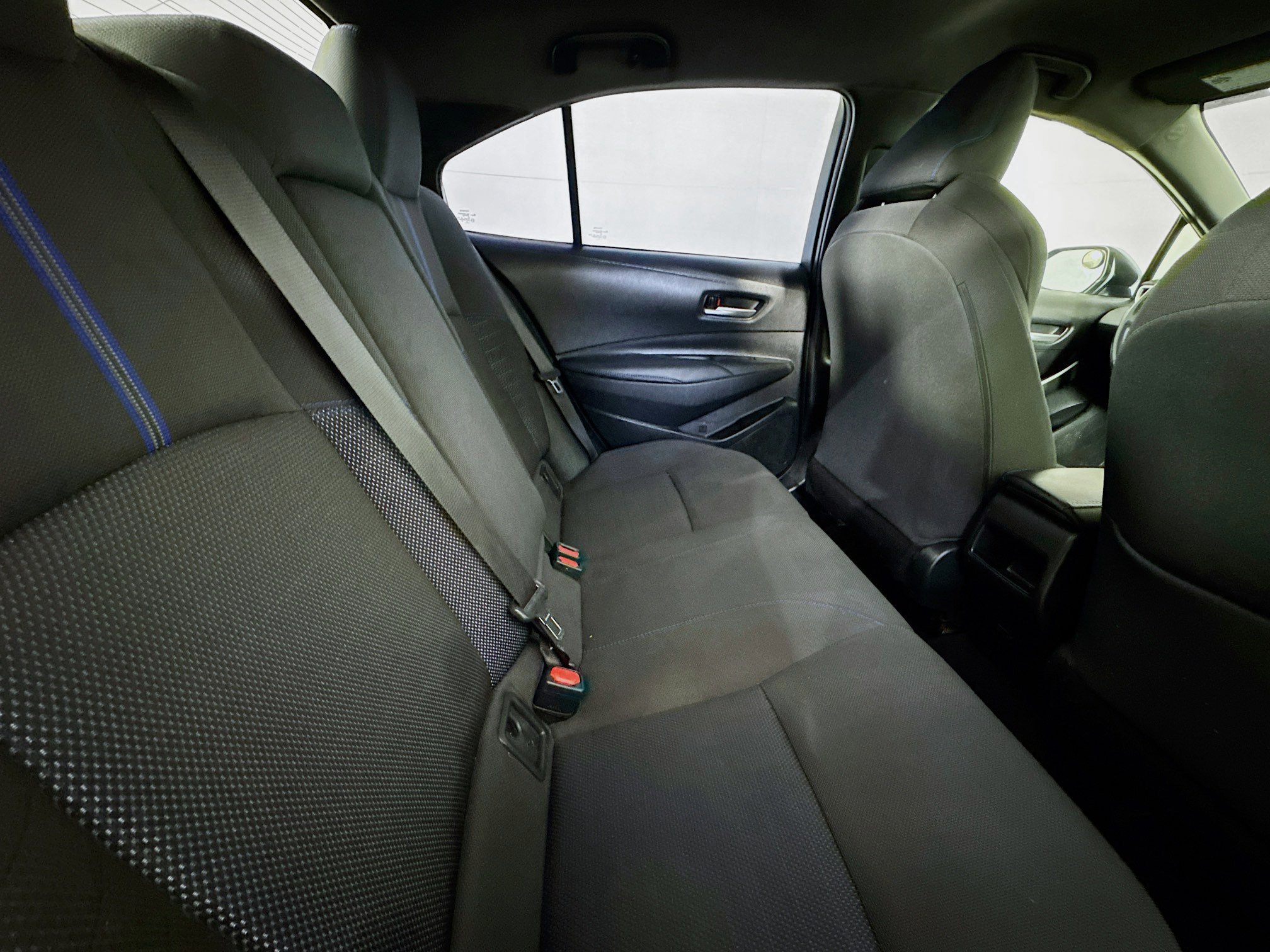 Used 2021 Toyota Corolla SE image 25