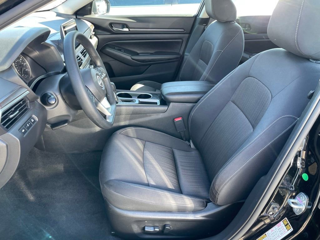 Certified 2024 Nissan Altima 2.5 SV FWD image 7
