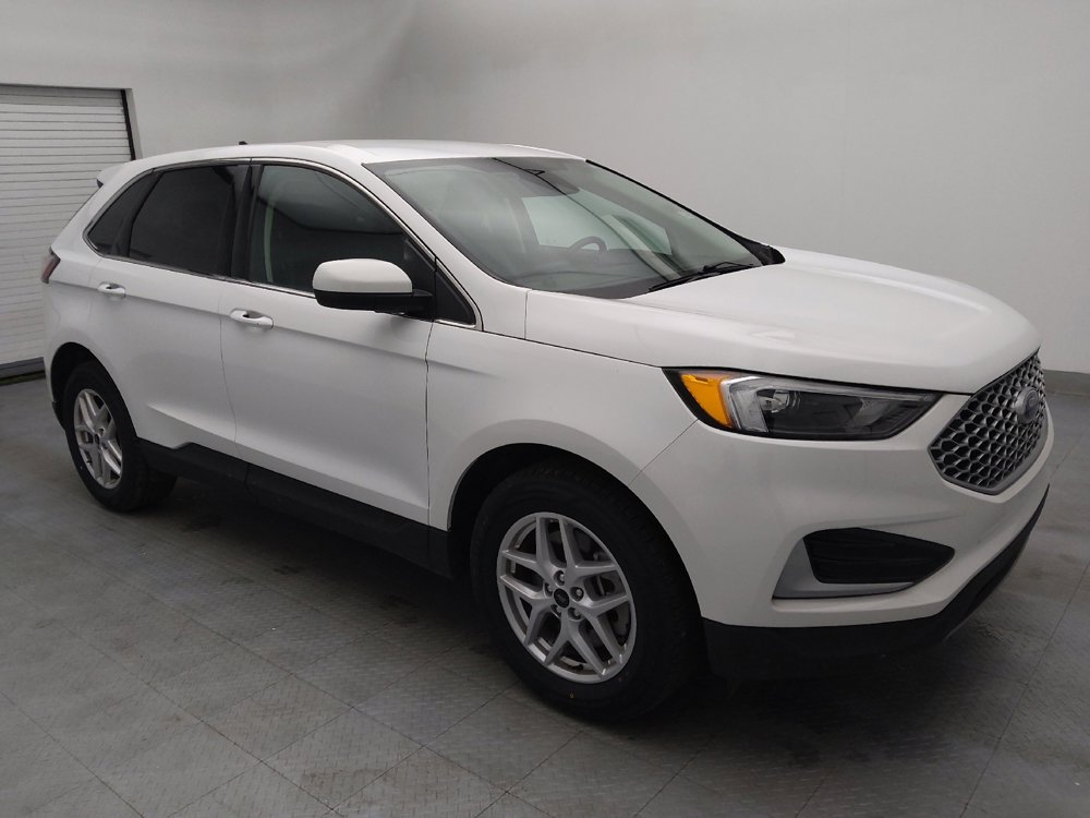 Used 2024 Ford Edge SEL image 11