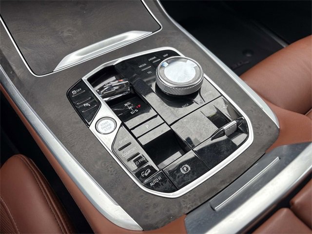 Used 2023 BMW X7 xDrive40i w/ Executive Package image 34