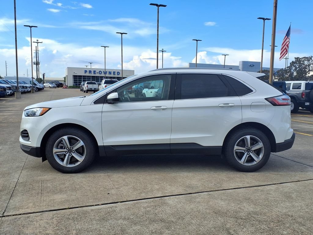 Certified 2024 Ford Edge SEL w/ Convenience Package AWD/4WD image 3