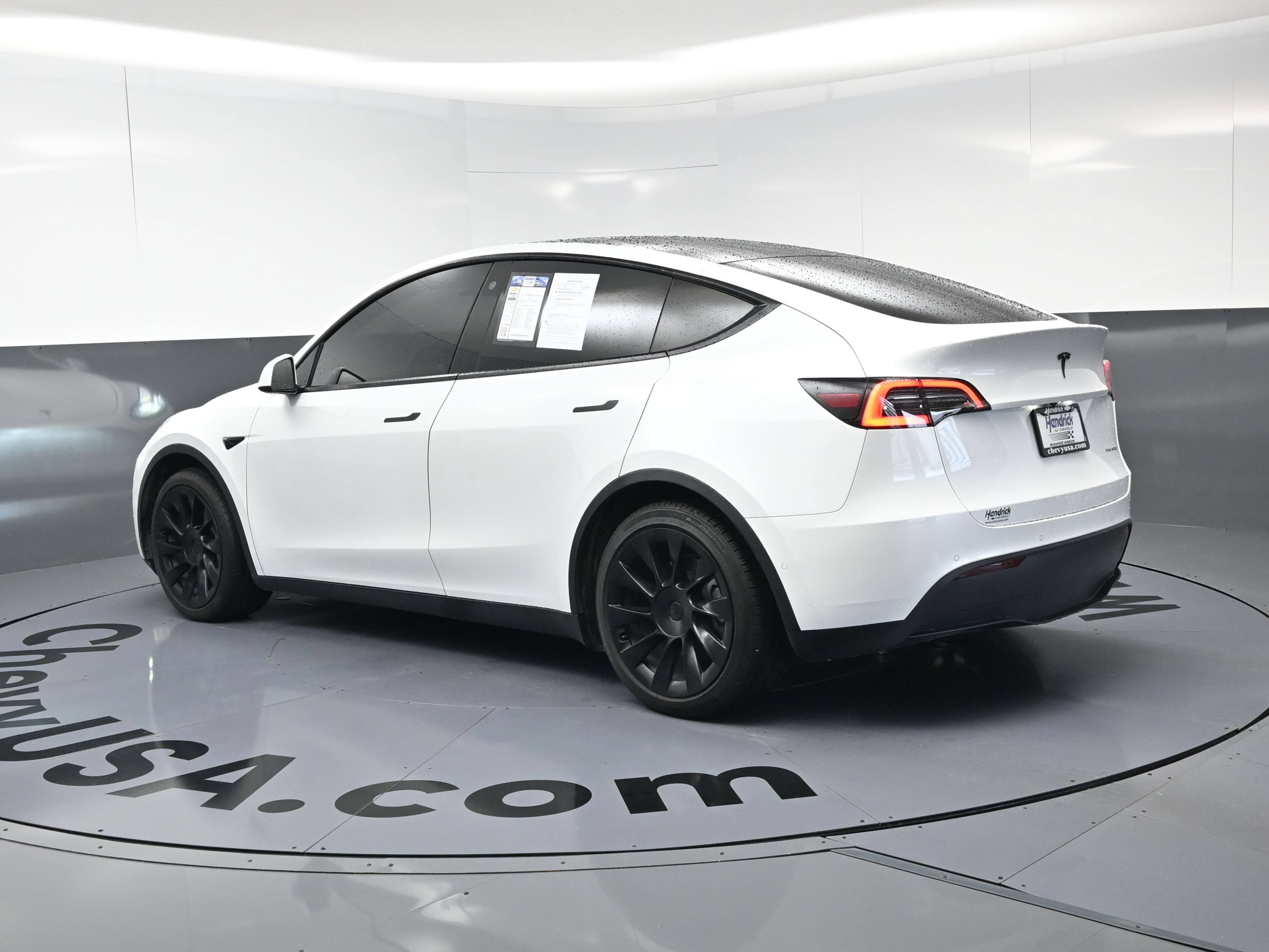Used 2021 Tesla Model Y Long Range AWD/4WD image 7