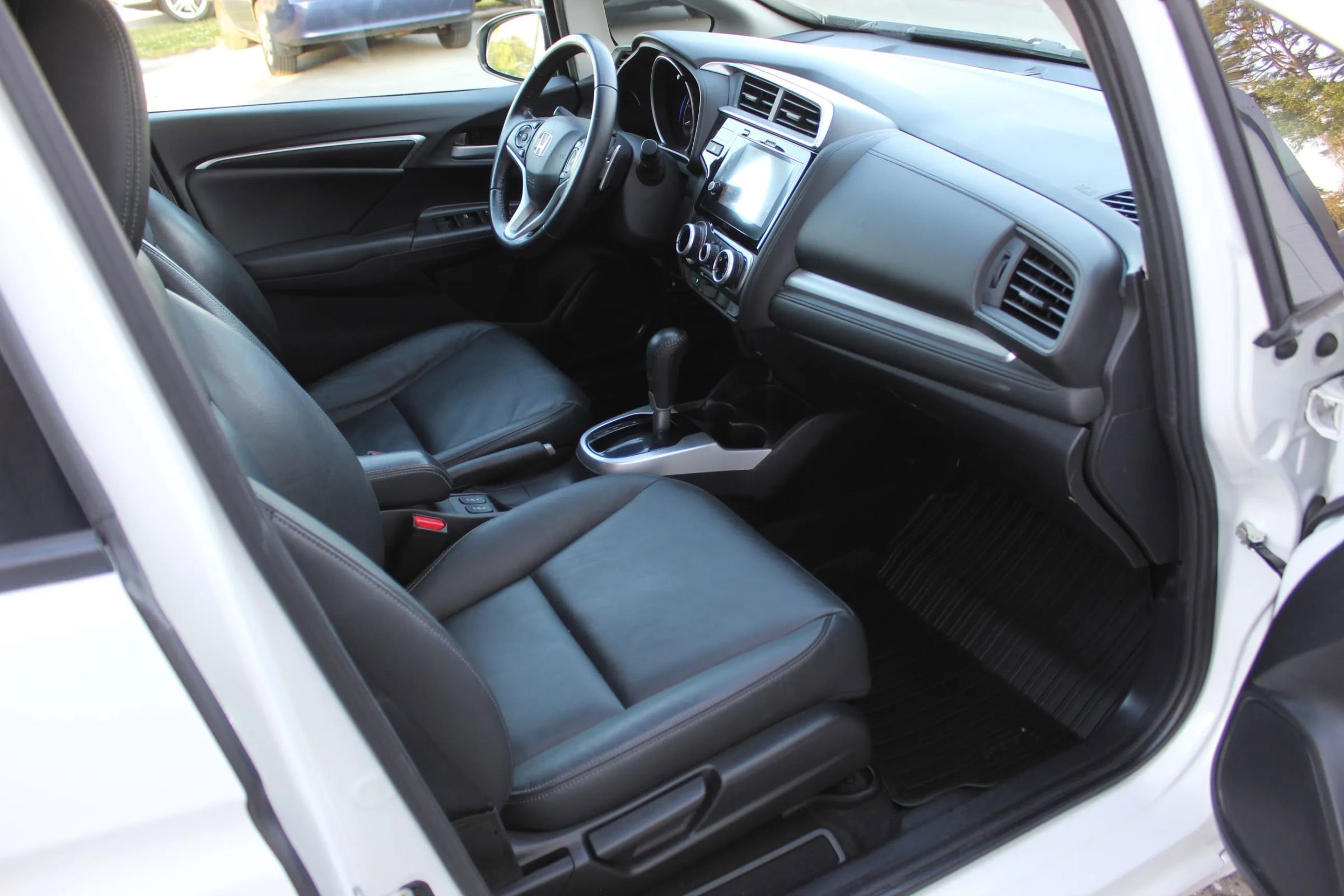 Used 2020 Honda Fit EX-L image 23