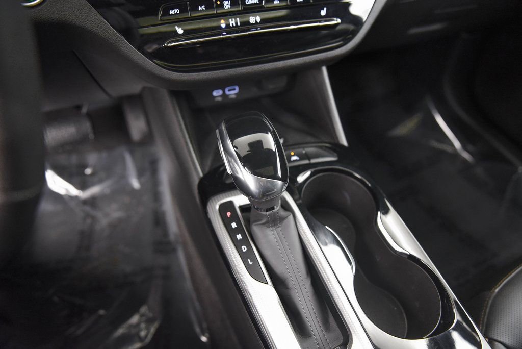 Used 2025 Buick Envista Avenir image 2