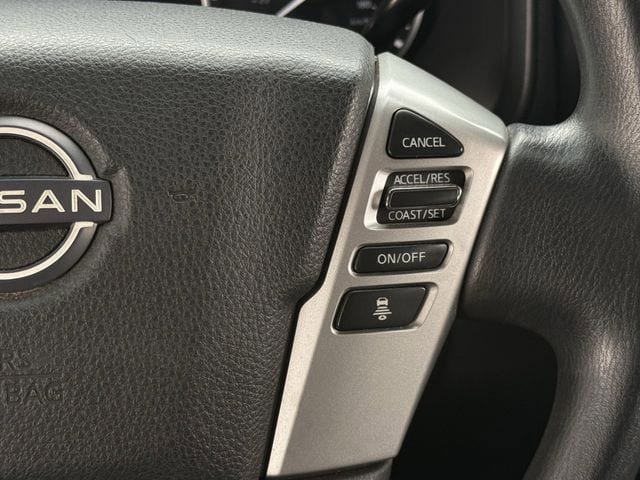 Used 2023 Nissan Titan SV AWD/4WD image 15
