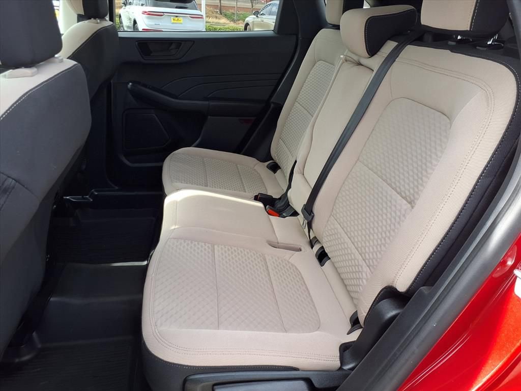 Used 2022 Ford Escape SE w/ Convenience Package image 25