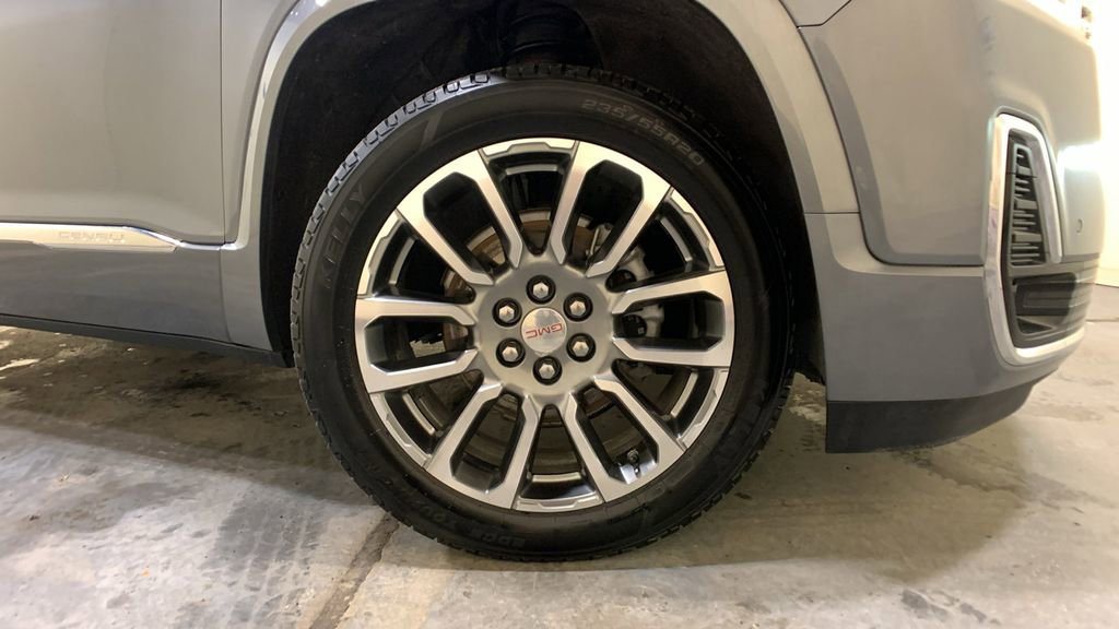 Used 2021 GMC Acadia Denali w/ Denali Technology Package image 9