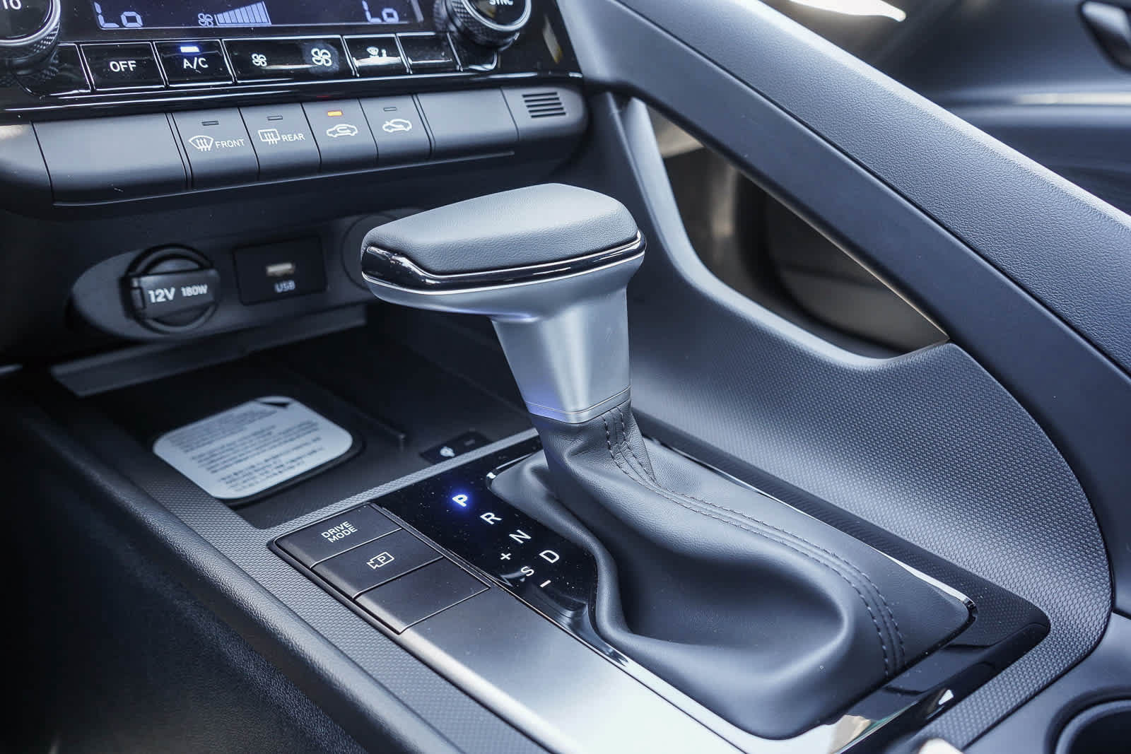 New 2026 Hyundai Elantra Sport FWD image 23