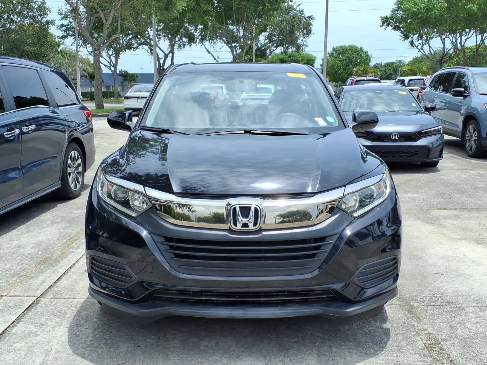 Used 2019 Honda HR-V LX image 2