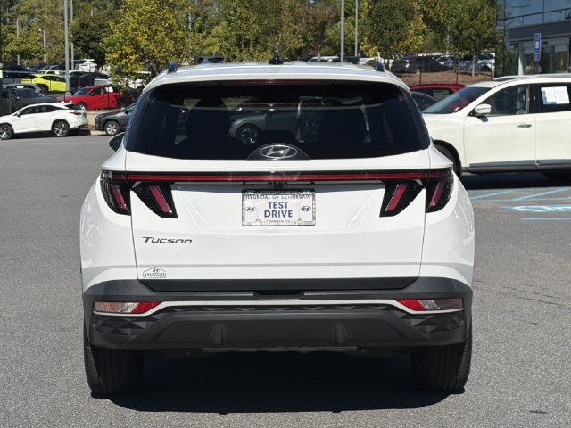 Certified 2024 Hyundai Tucson SEL w/ Convenience Package FWD image 7