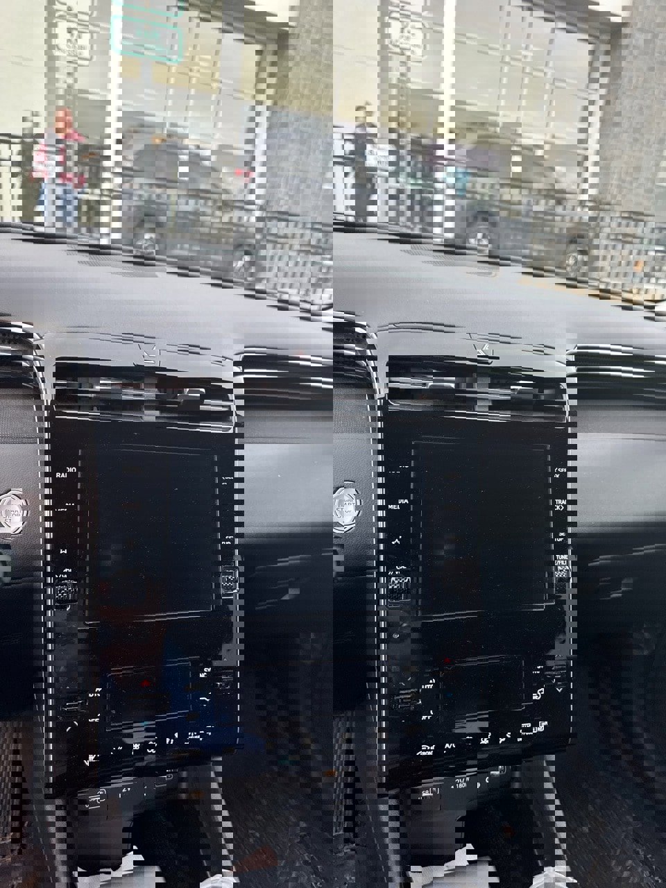 Used 2023 Hyundai Tucson SEL w/ Convenience Package image 11