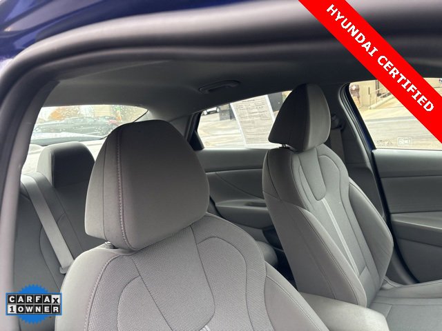 Used 2021 Hyundai Elantra SE image 25