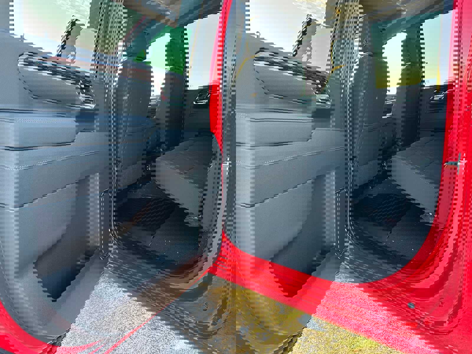 New 2026 GMC Sierra 2500 SLE w/ SLE Convenience Package image 15