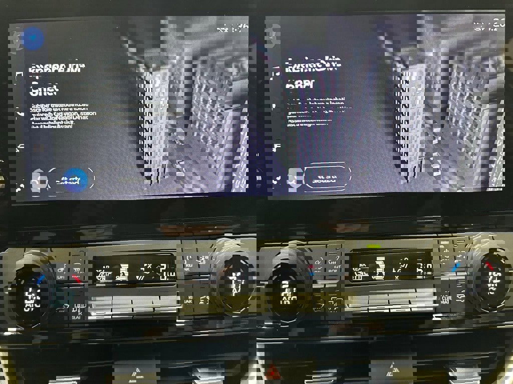 Used 2025 Toyota Grand Highlander AWD image 26