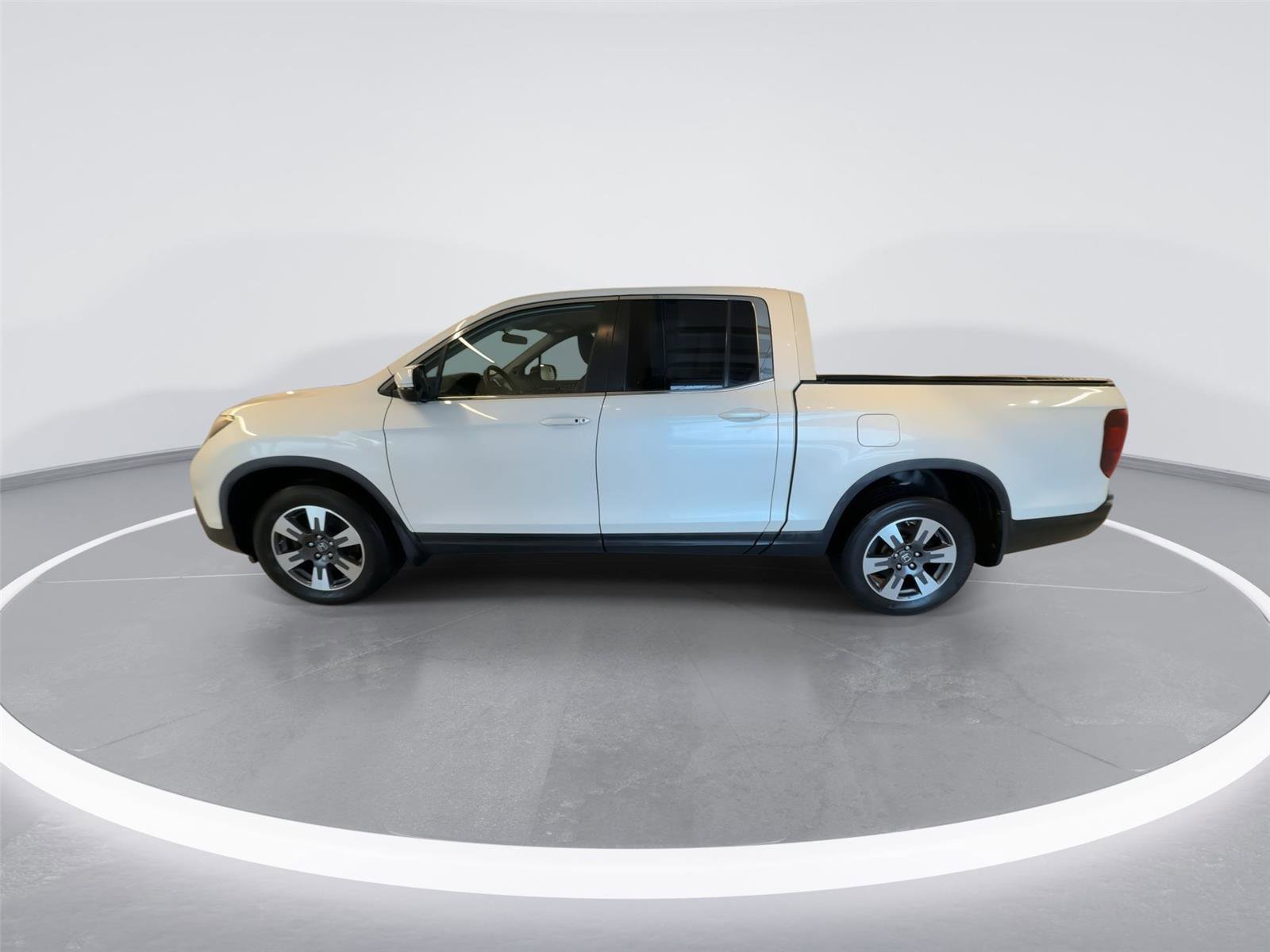 Used 2017 Honda Ridgeline RTL image 5