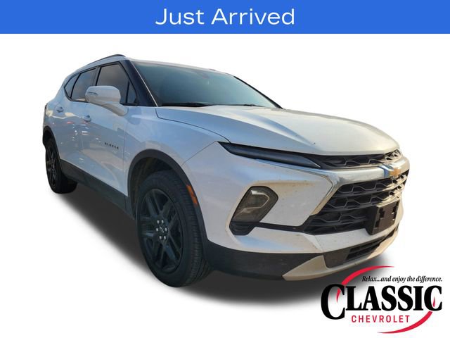 Used 2024 Chevrolet Blazer LT image 1