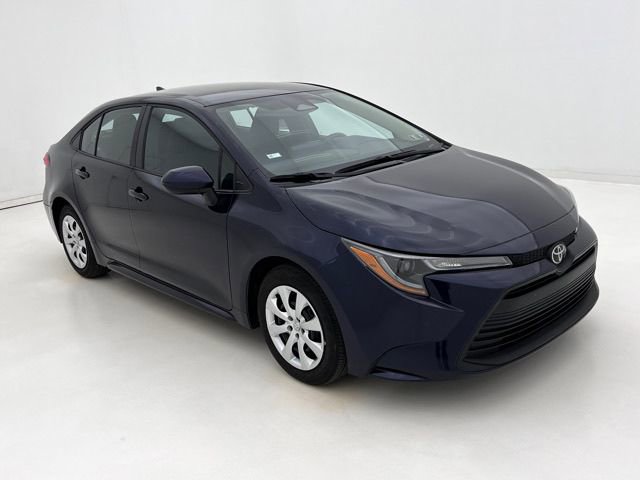 Used 2025 Toyota Corolla LE FWD video 2