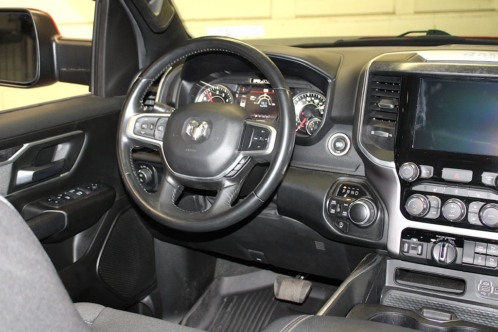 Used 2022 RAM 1500 Big Horn AWD/4WD image 14