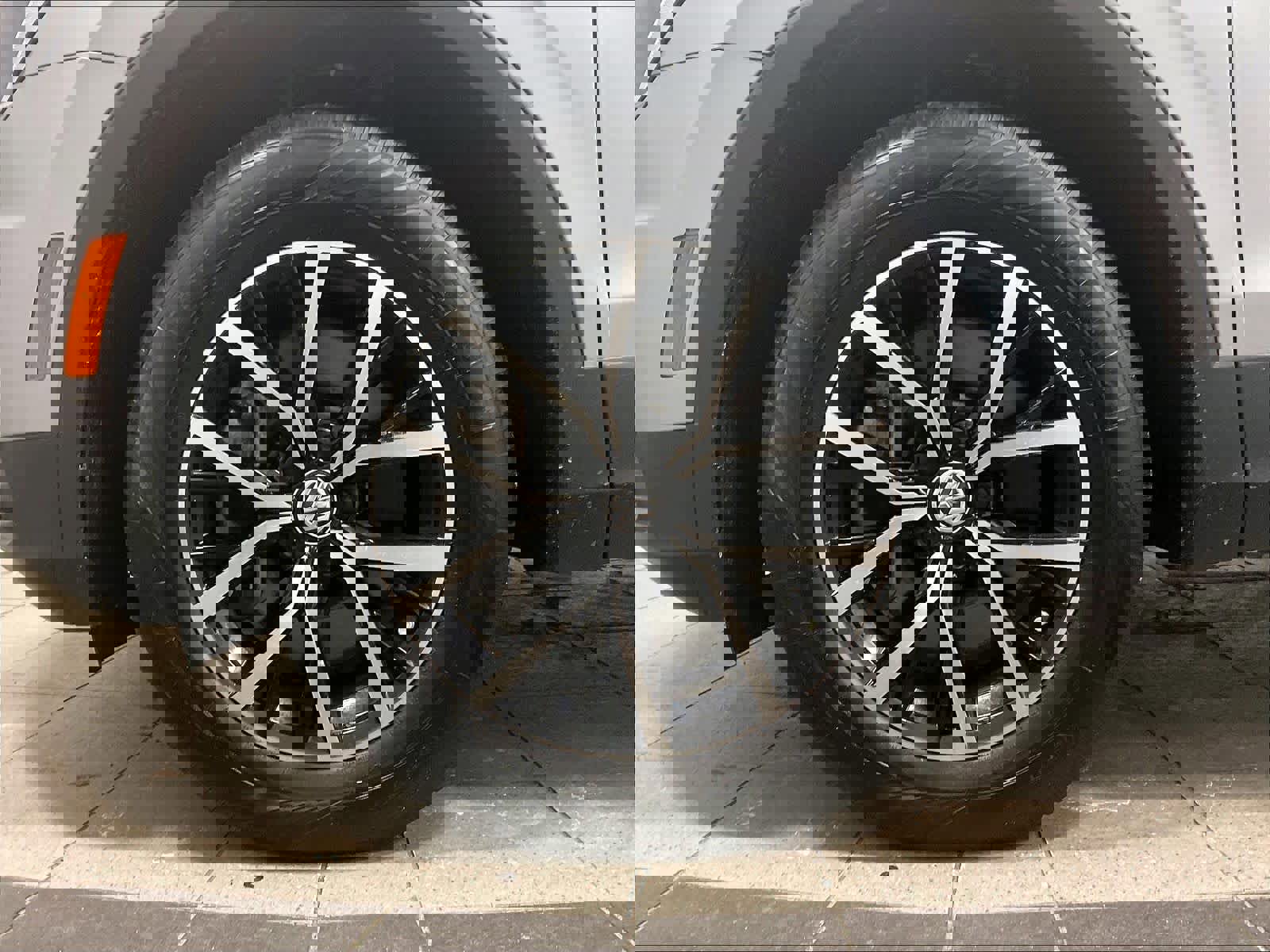 Used 2021 Volkswagen Tiguan SE image 7