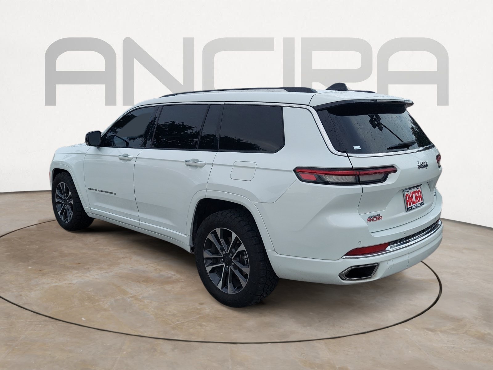Used 2023 Jeep Grand Cherokee L Overland AWD/4WD image 8