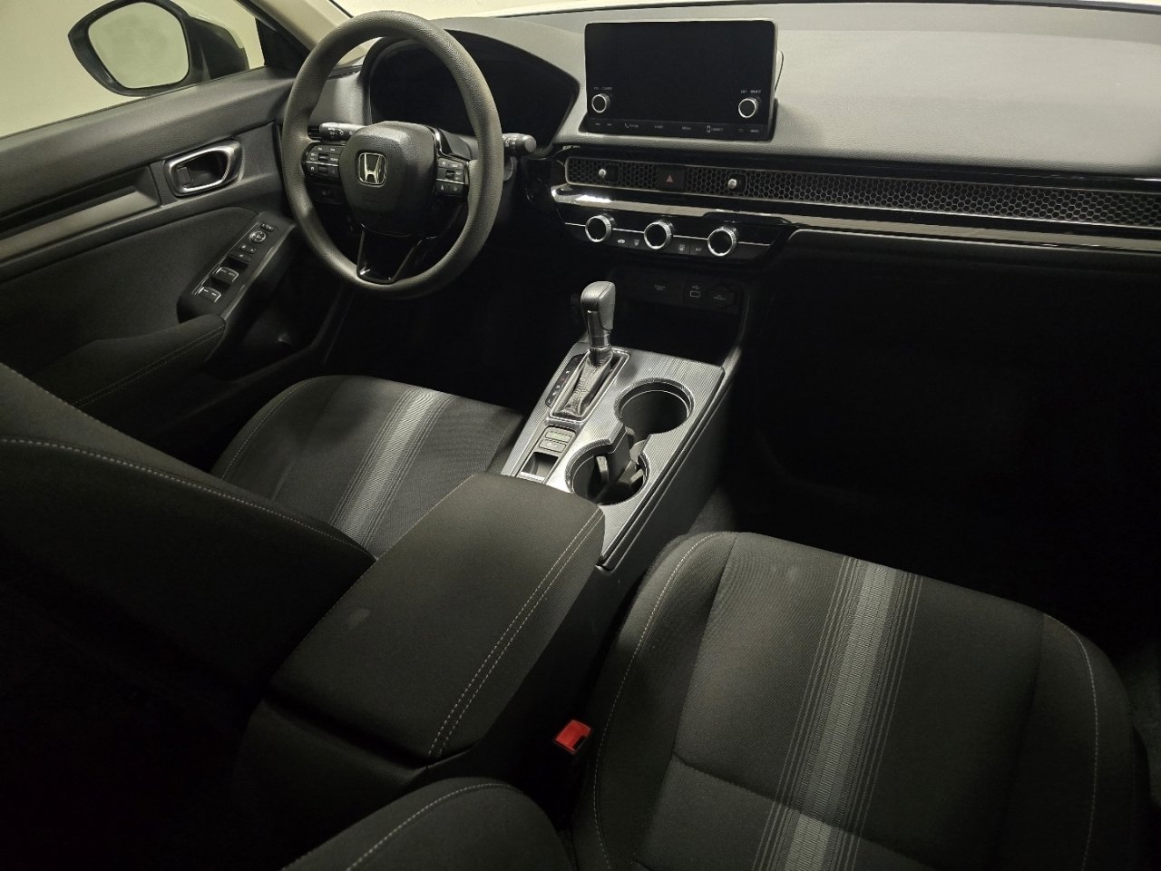 Used 2023 Honda Civic LX image 19