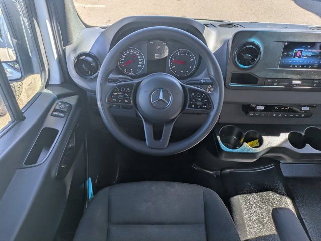 Used 2024 Mercedes-Benz Sprinter 2500 image 13