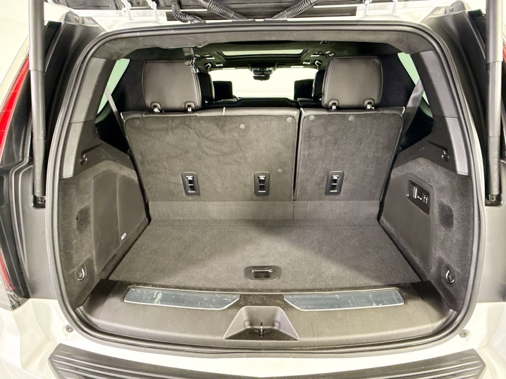 Used 2022 Cadillac Escalade Sport Platinum AWD/4WD image 28