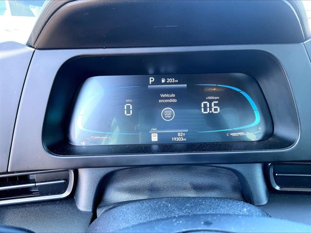 Used 2025 Hyundai Elantra Sport FWD image 22
