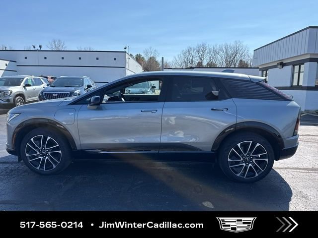 Certified 2025 Cadillac Optiq Sport 2 w/ LPO, Floor Liner Package image 6