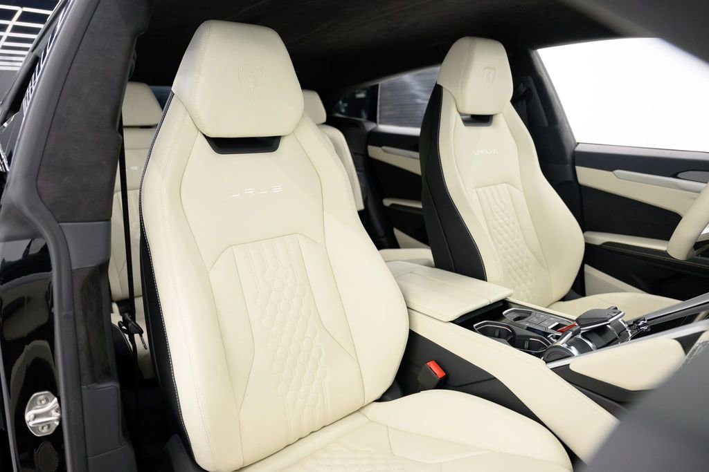 Used 2024 Lamborghini Urus S AWD/4WD image 58
