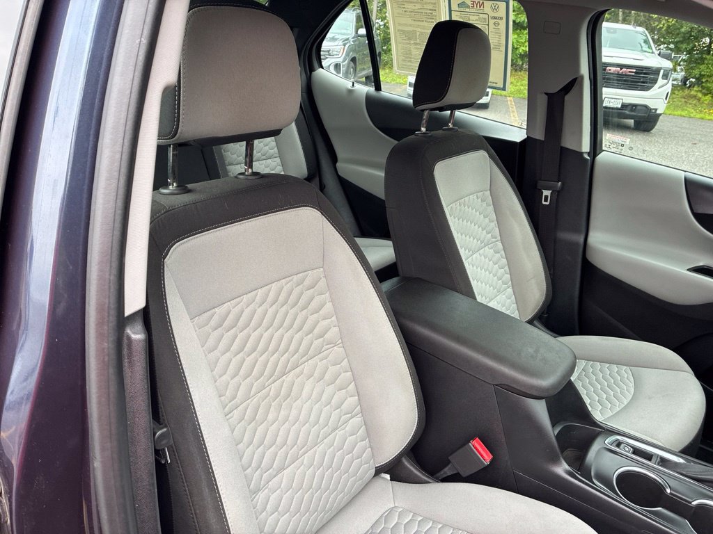 Used 2019 Chevrolet Equinox LS AWD/4WD image 39