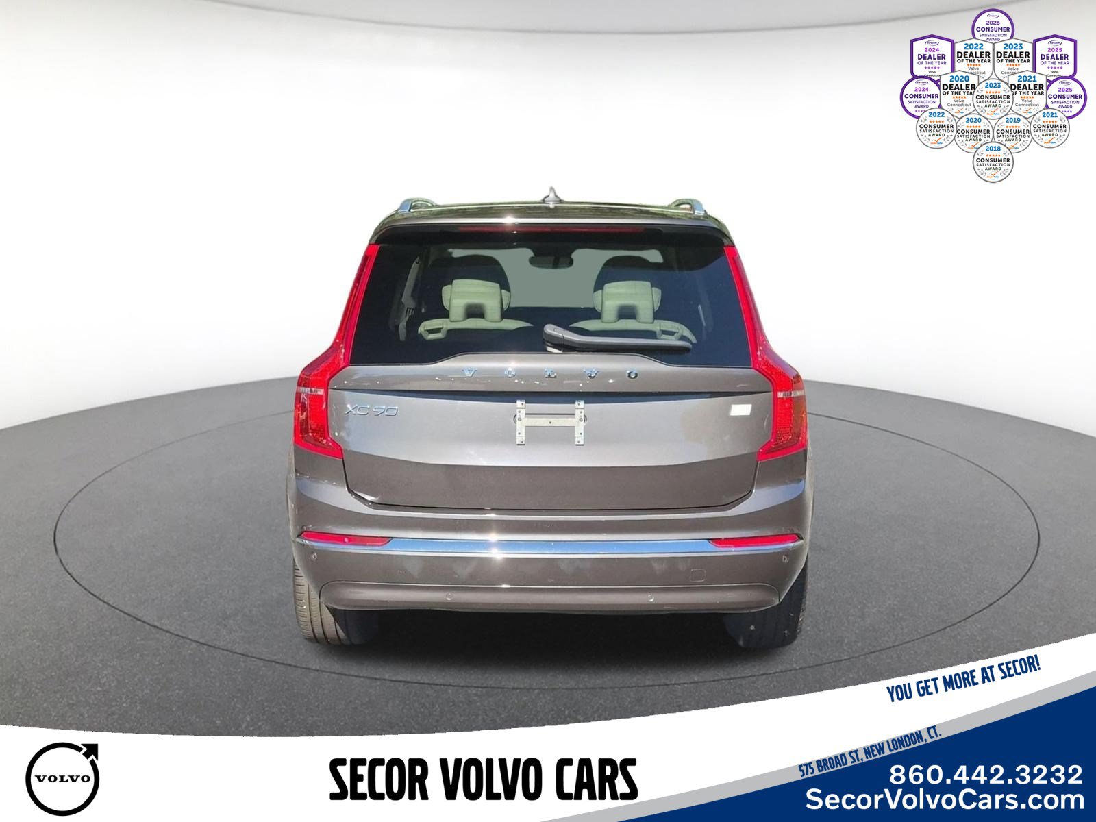 Certified 2024 Volvo XC90 T8 Plus w/ Protection Package AWD/4WD image 7
