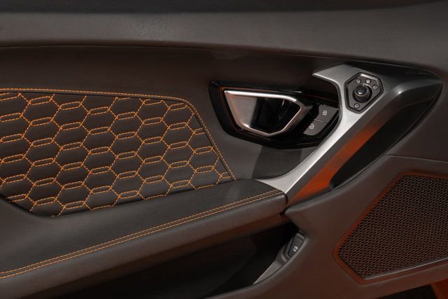 Used 2019 Lamborghini Huracan LP 580-2 image 26