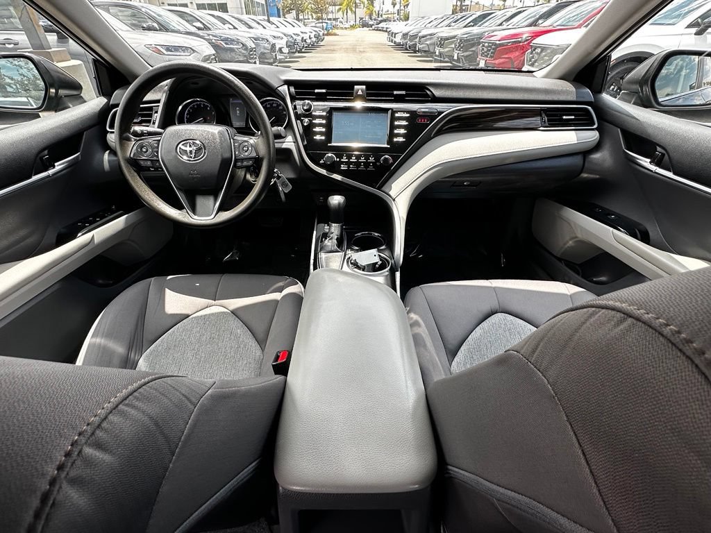 Used 2019 Toyota Camry LE FWD image 16