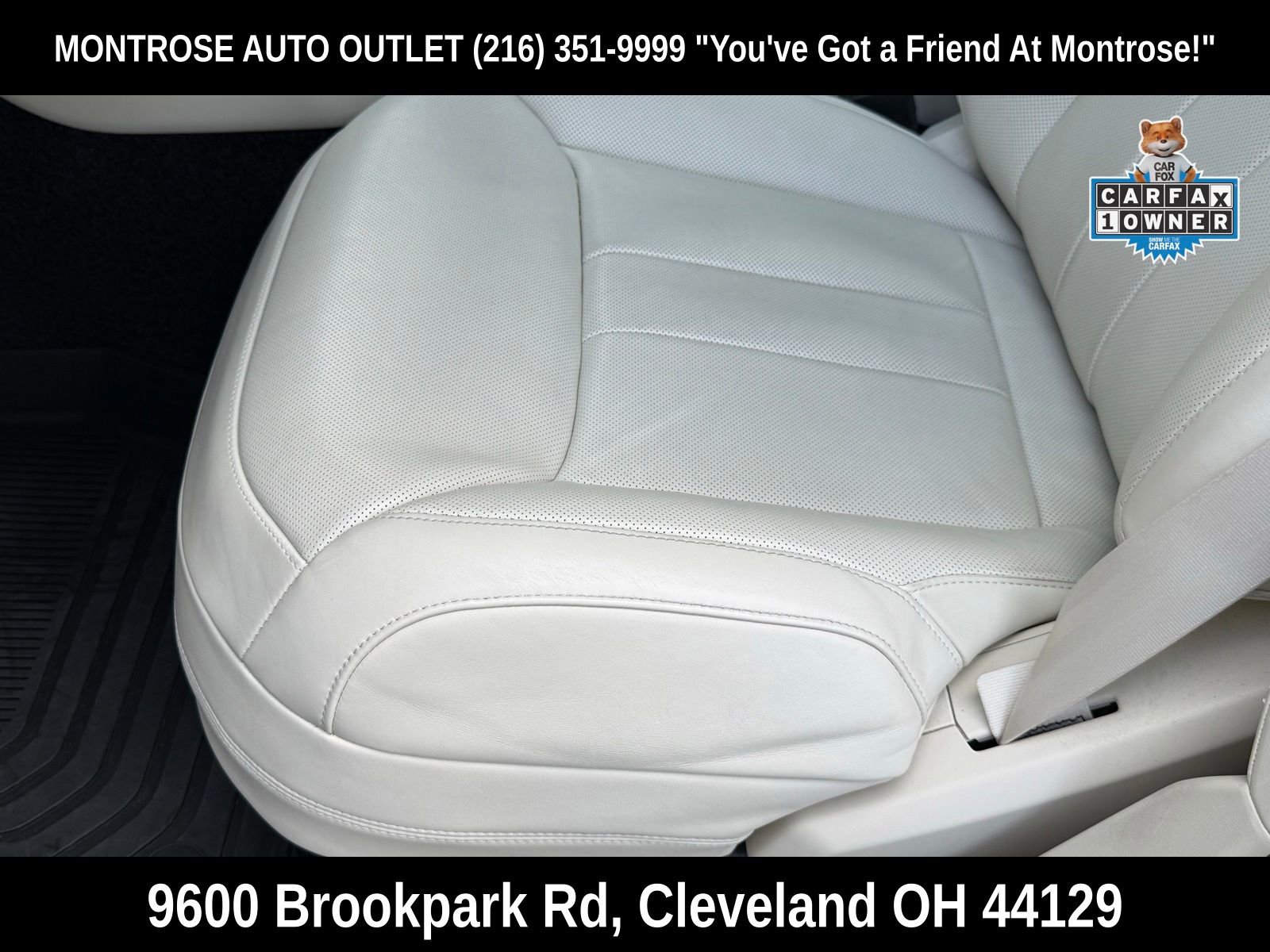 Used 2025 Land Rover Range Rover SE image 39