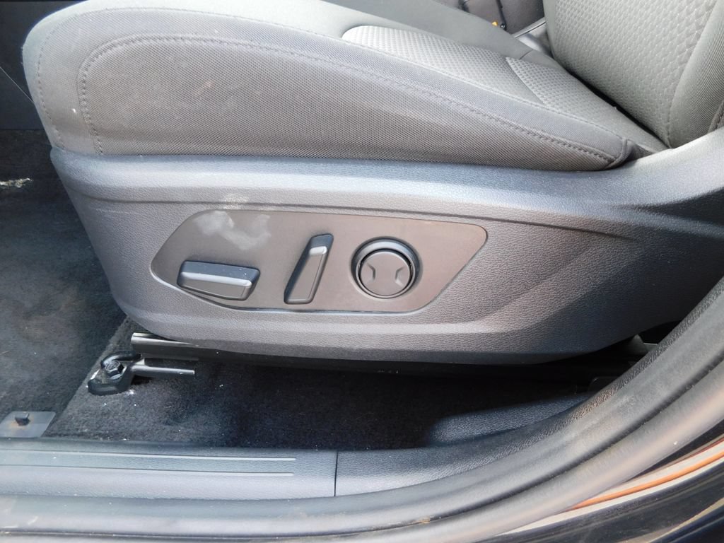 Used 2026 Kia Sportage LX w/ LX Convenience Package AWD/4WD image 13