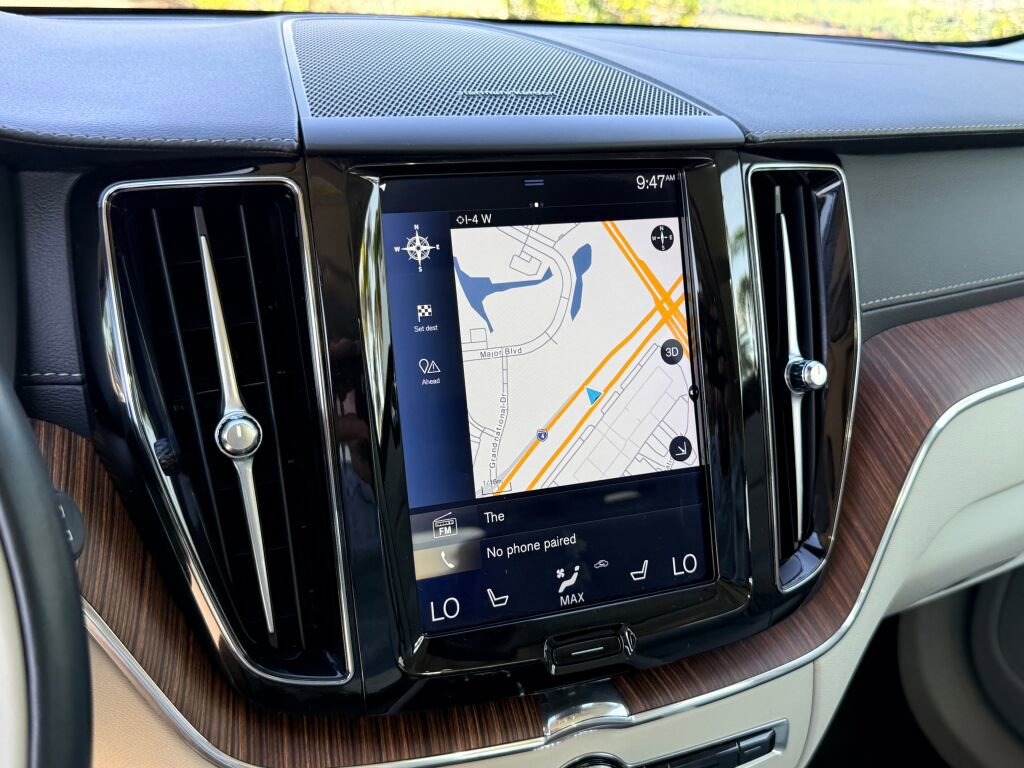 Used 2020 Volvo XC60 T5 Inscription w/ Protection Package Premier image 6